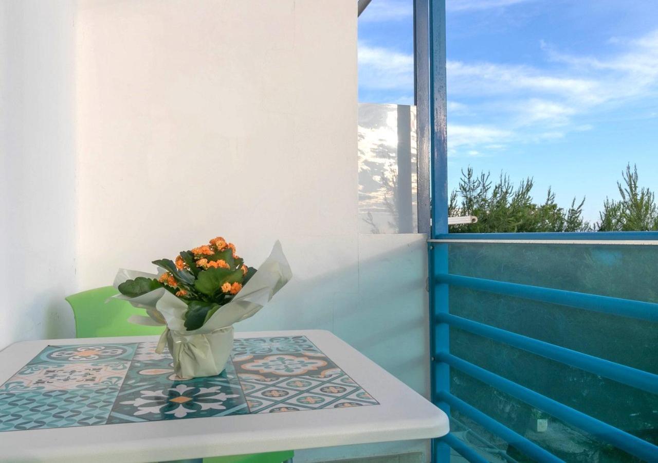 Fronte Mare Rooms By Salentolimit Порто Чезарео Екстериор снимка