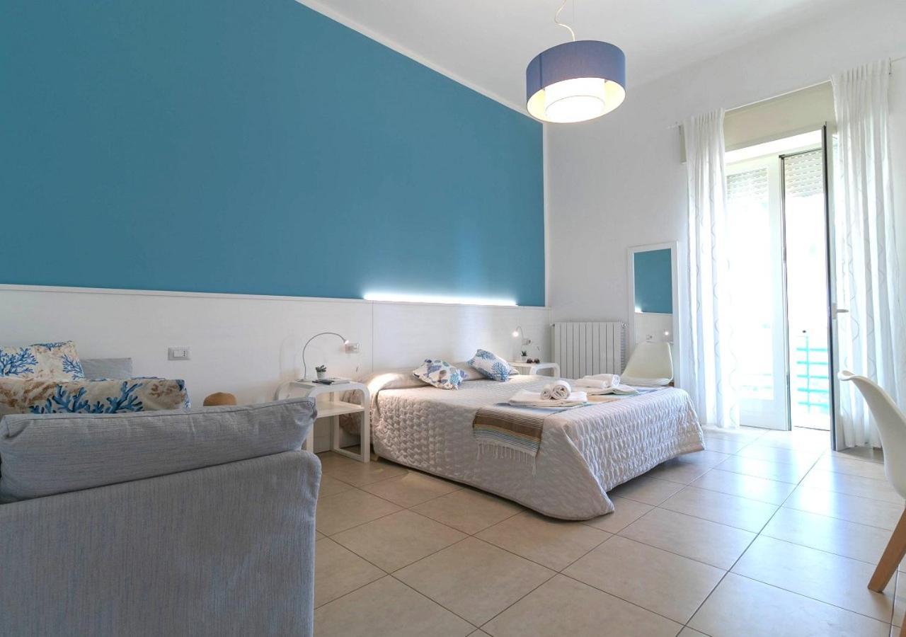 Fronte Mare Rooms By Salentolimit Порто Чезарео Екстериор снимка