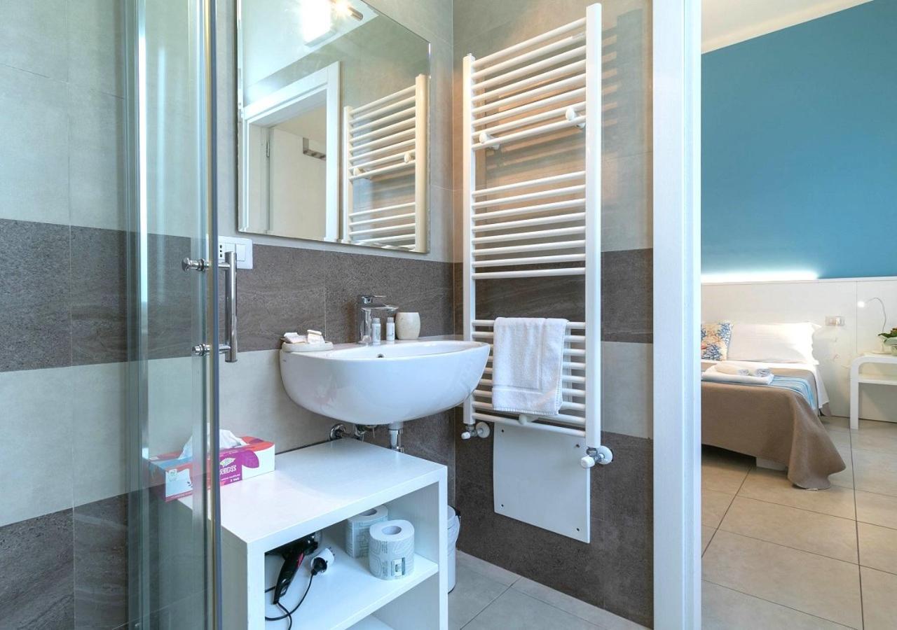 Fronte Mare Rooms By Salentolimit Порто Чезарео Екстериор снимка